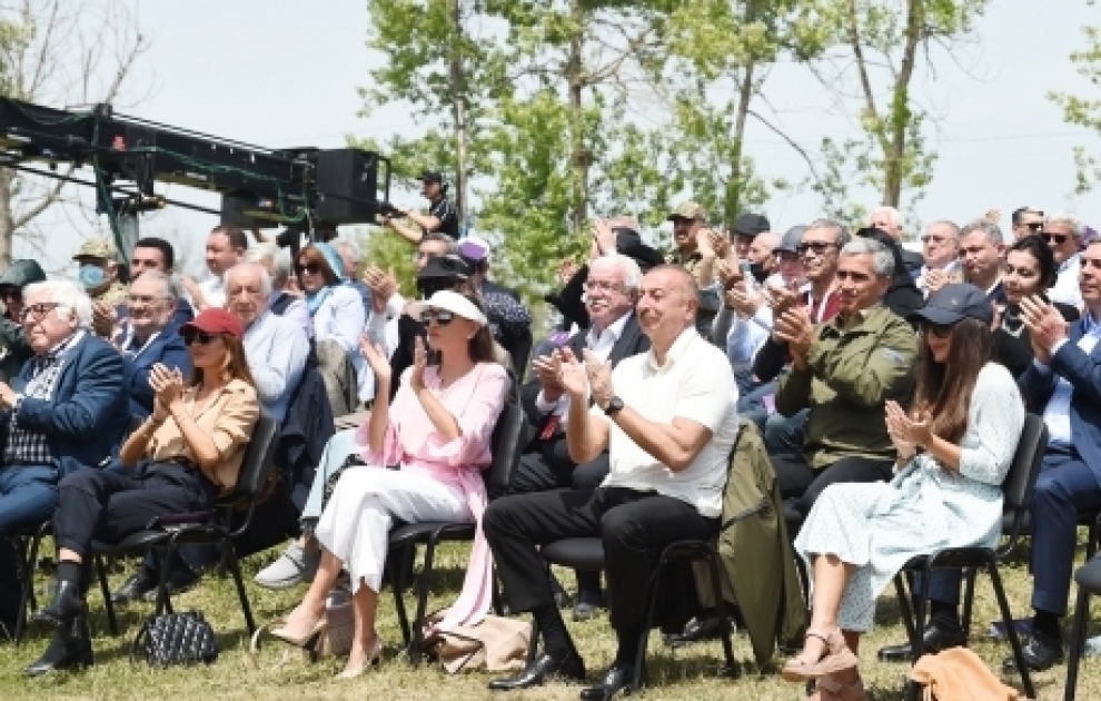 Şuşanın Cıdır düzündə “Xarıbülbül” musiqi festivalı qala-konsertlə başa çatıb