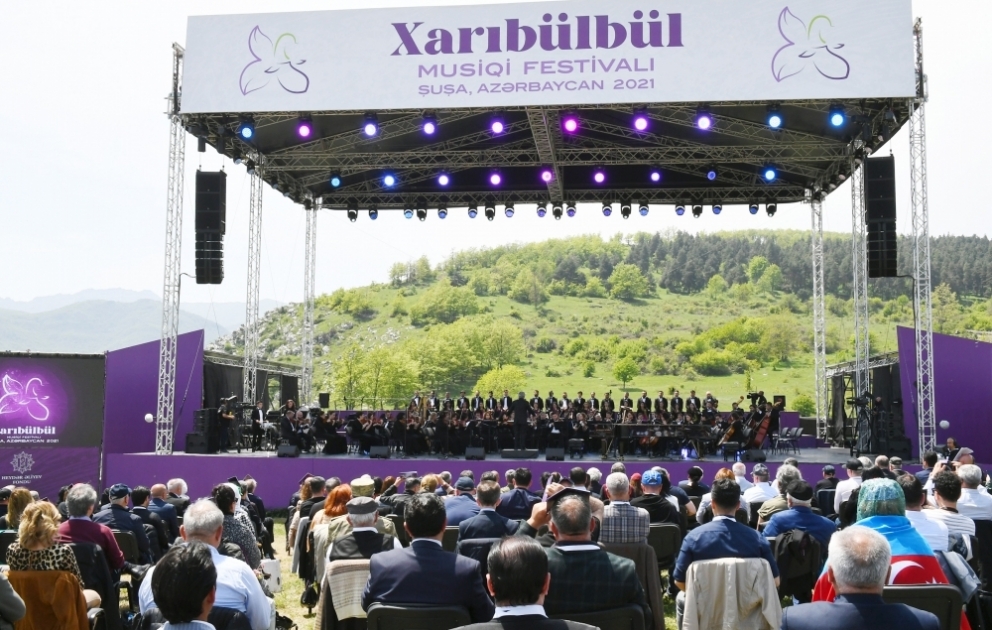 Şuşada “Xarıbülbül” musiqi festivalı qala-konsertlə davam edir