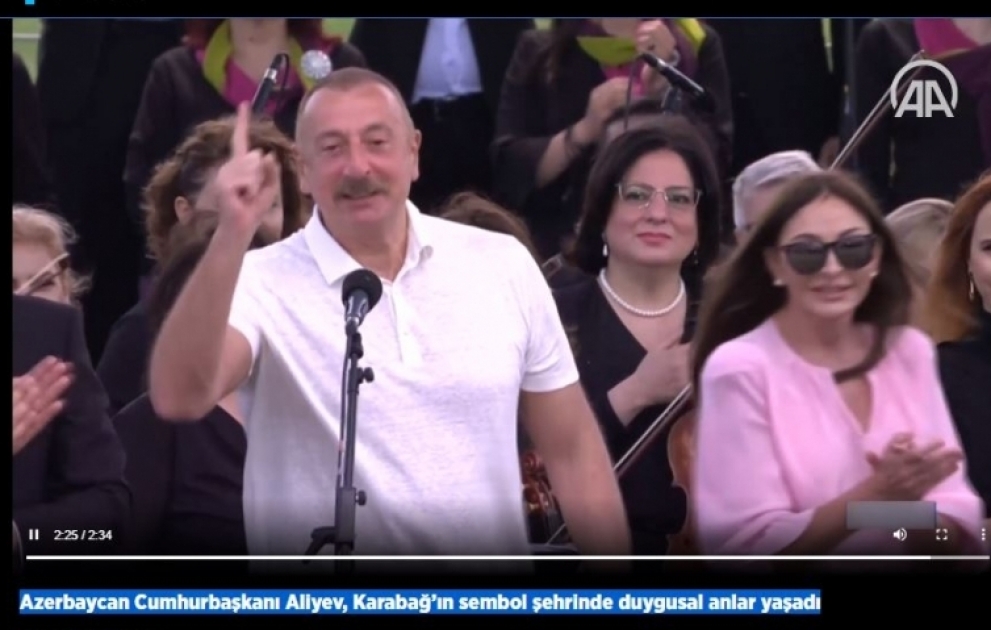 Anadolu agentliyi “Xarıbülbül” festivalından xüsusi videomaterial yayıb