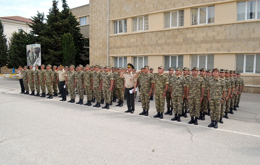 “Ehtiyat zabit hazırlığı kursu”nun buraxılış mərasimi keçirilib