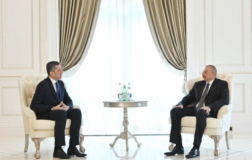 Prezident İlham Əliyev Türkiyənin milli təhsil nazirini qəbul edib