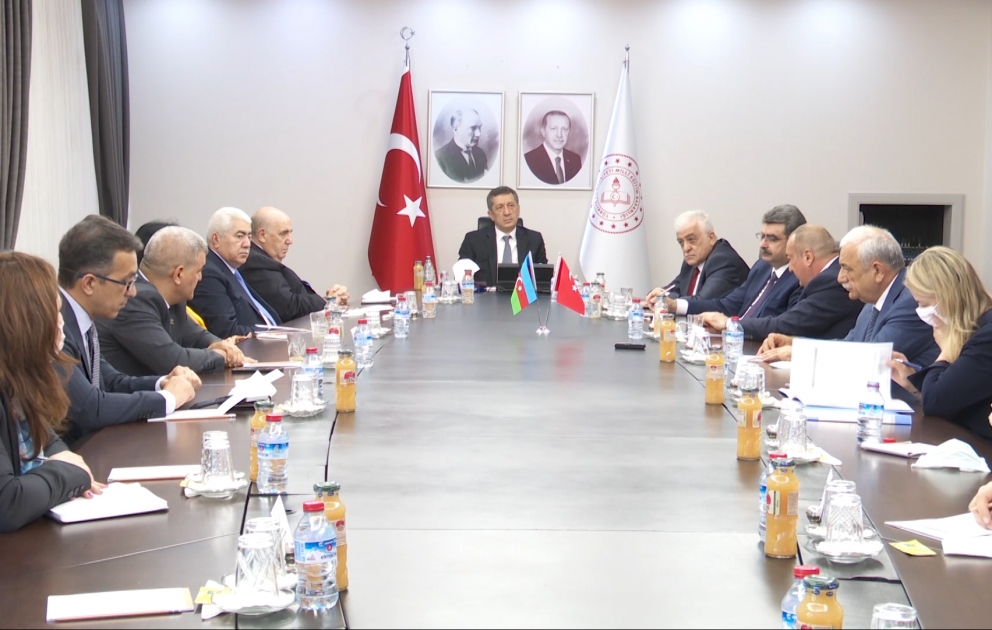 Azərbaycan ilə Türkiyə arasında təhsil sahəsində əlaqələr müzakirə olunub