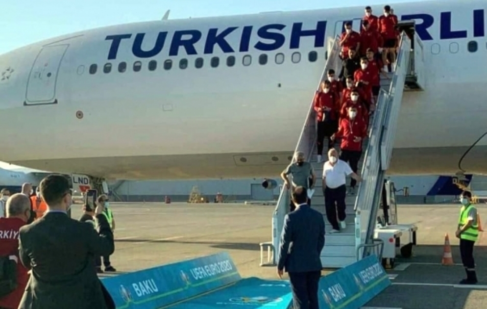 “Avro-2020”: Türkiyə millisi Bakıya gəlib