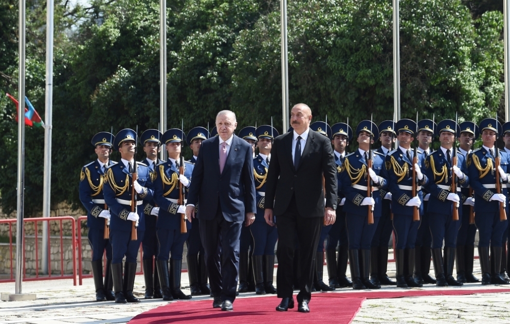 Offizieller Empfang von Präsident Recep Tayyip Erdogan in Schuscha