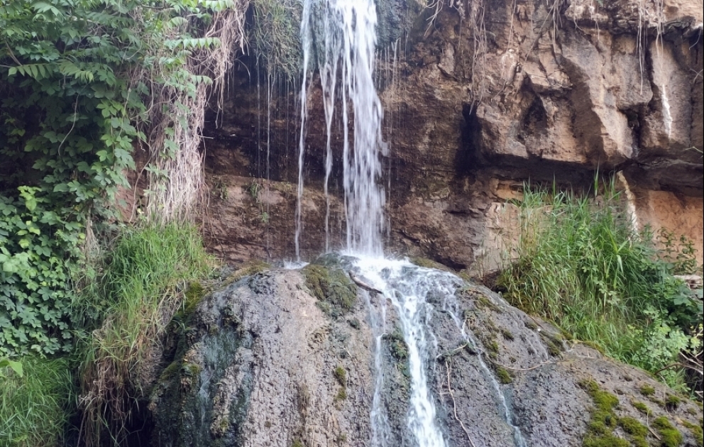 Qobustanın əsrarəngiz Sündü şəlaləsi