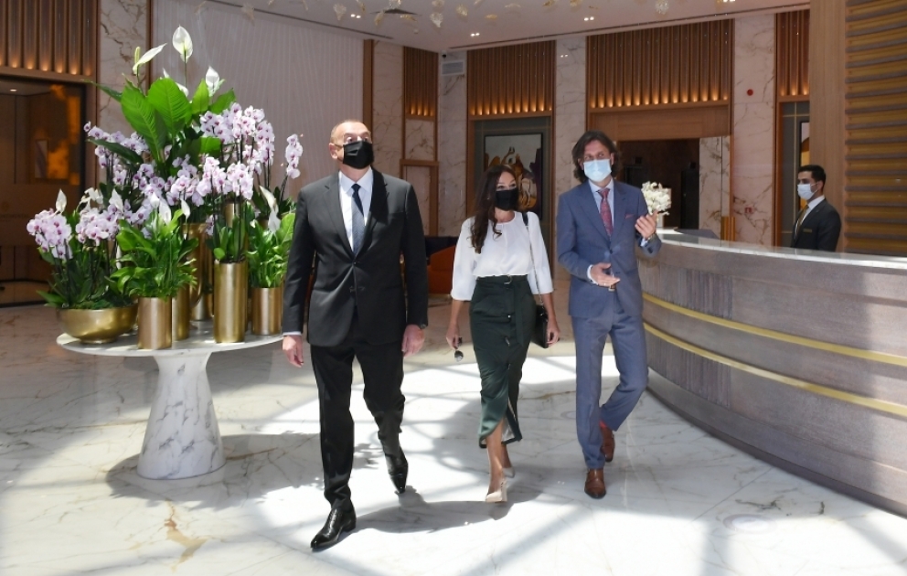 Президент Ильхам Алиев принял участие в открытии в Баку отеля Intercontinental