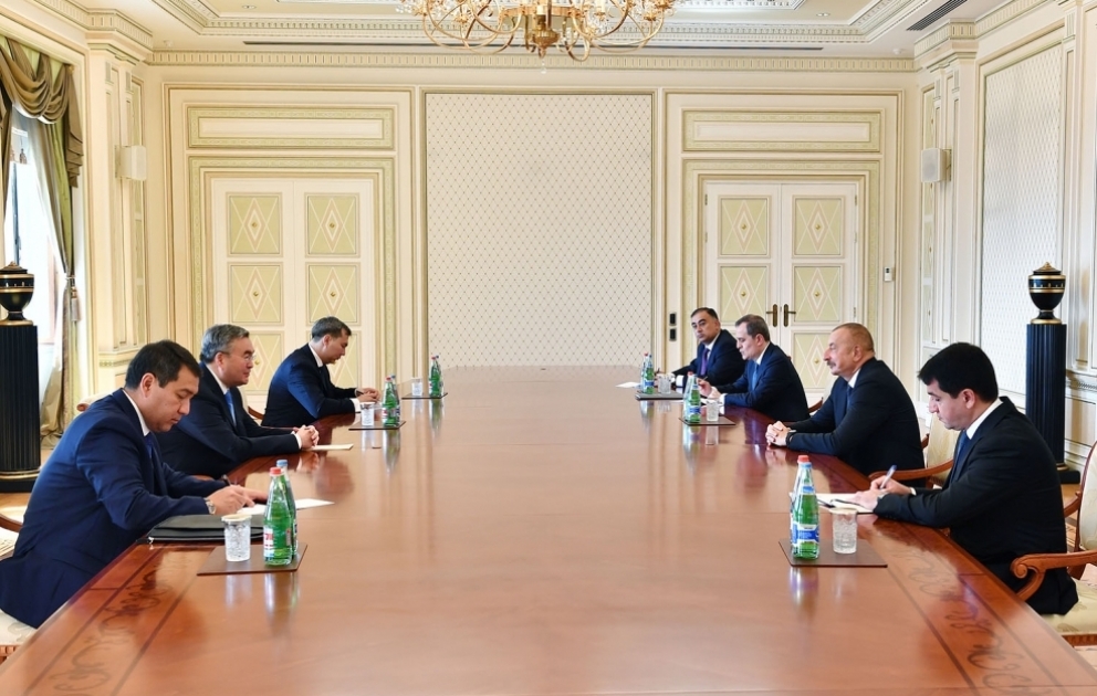President Ilham Aliyev received Kazakh deputy prime minister