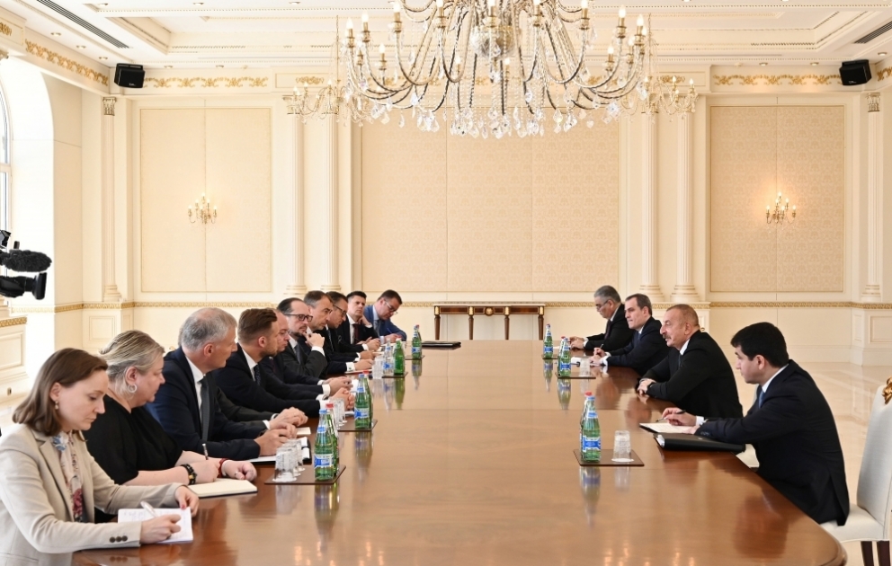 President Ilham Aliyev received Romanian, Austrian, Lithuanian FMs and European Union delegation