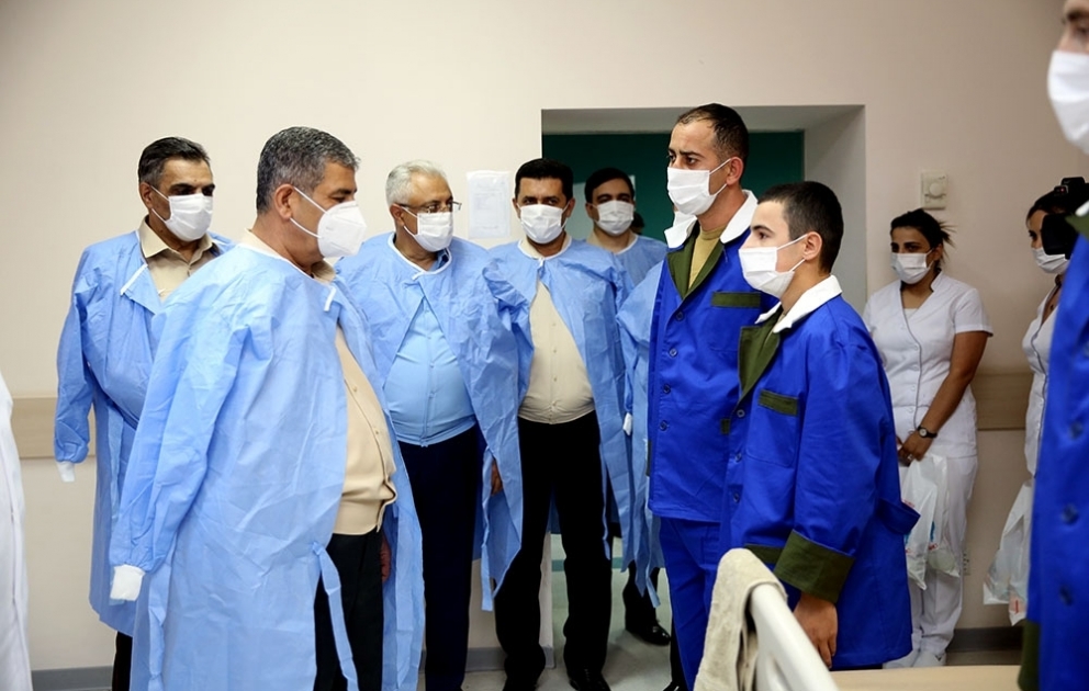 Defense Minister visited the military hospital on the occasion of Armed Forces Day