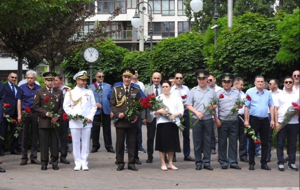Azərbaycan Silahlı Qüvvələrinin yaranmasının 103 illiyi münasibətilə Kiyevdə tədbir keçirilib