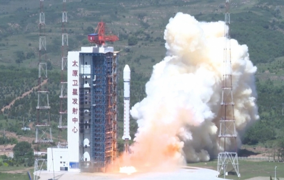 China launches five new satellites