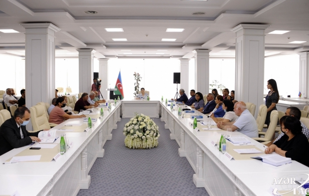“Saytların dil mənzərəsi” mövzusunda tədbir təşkil edilib