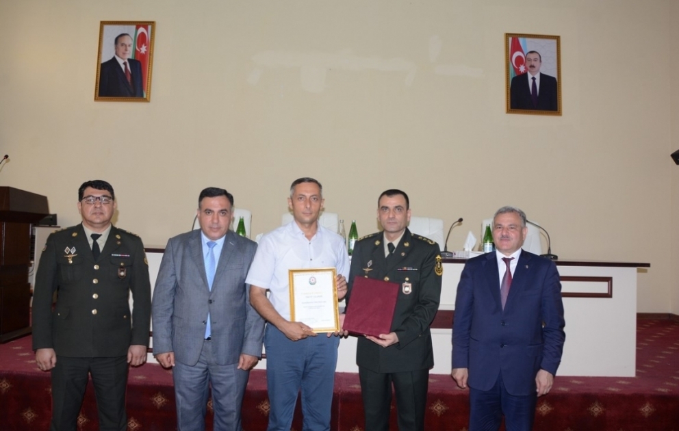 Media nümayəndələrinin bir qrupu hərbi vətənpərvərlik təbliğatında xidmətlərinə görə təltif edilib