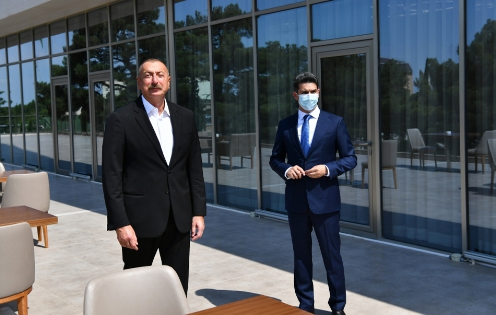 Le président Ilham Aliyev participe à l’inauguration d’une station thermale à Naftalan