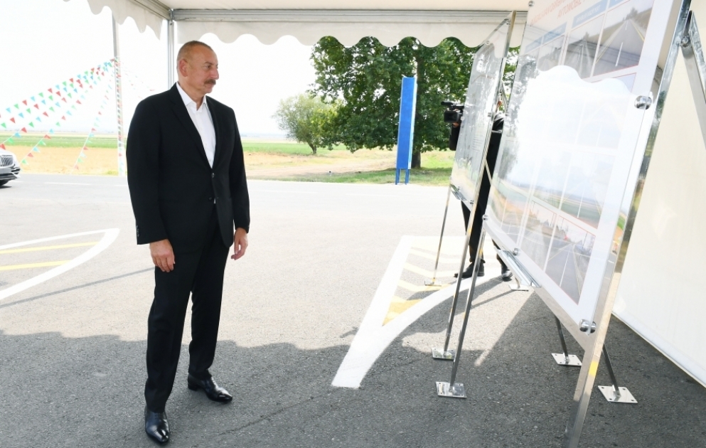 Goranboy : Ilham Aliyev participe à l’ouverture de la route Alirzaly-Khan Guervend -Séfikurd-Tapgaragoïounlou