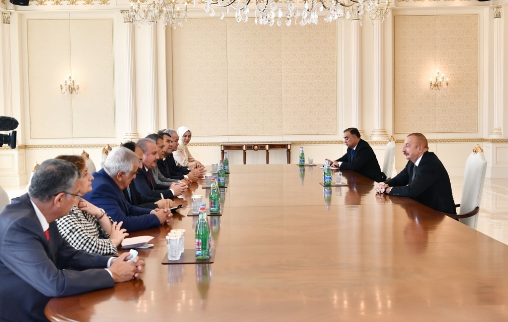 President Ilham Aliyev received delegation led by Speaker of Grand National Assembly of Turkey