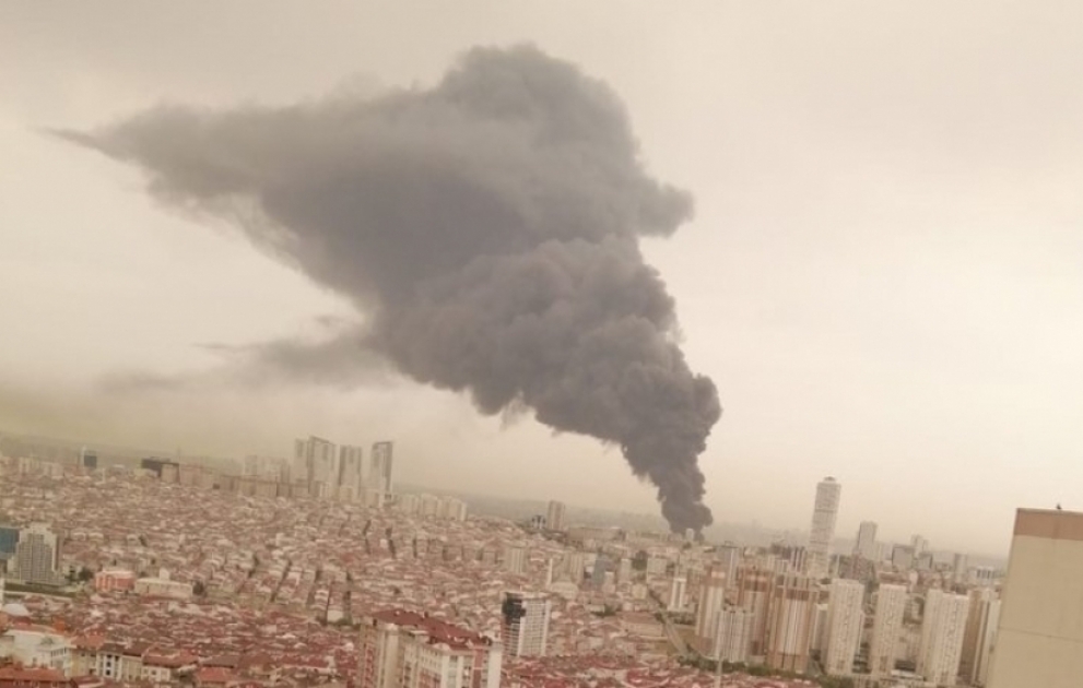 İstanbulda güclü yanğın baş verib
