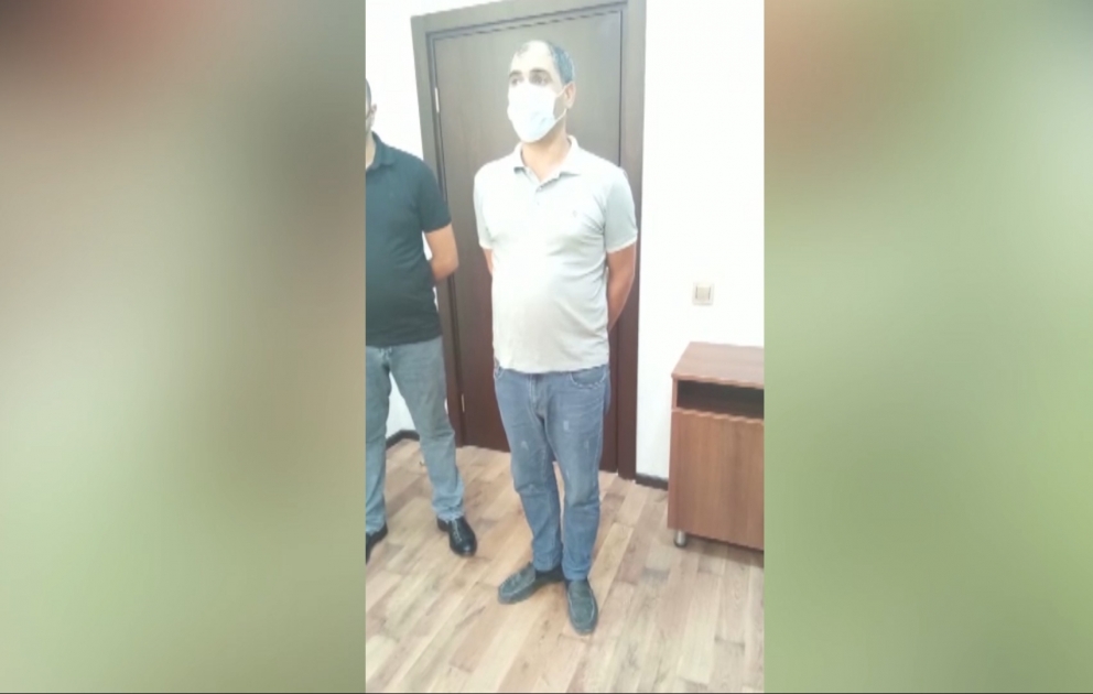 Polis postunda saxlanılan şəxsin avtomobilində heroin aşkarlanıb