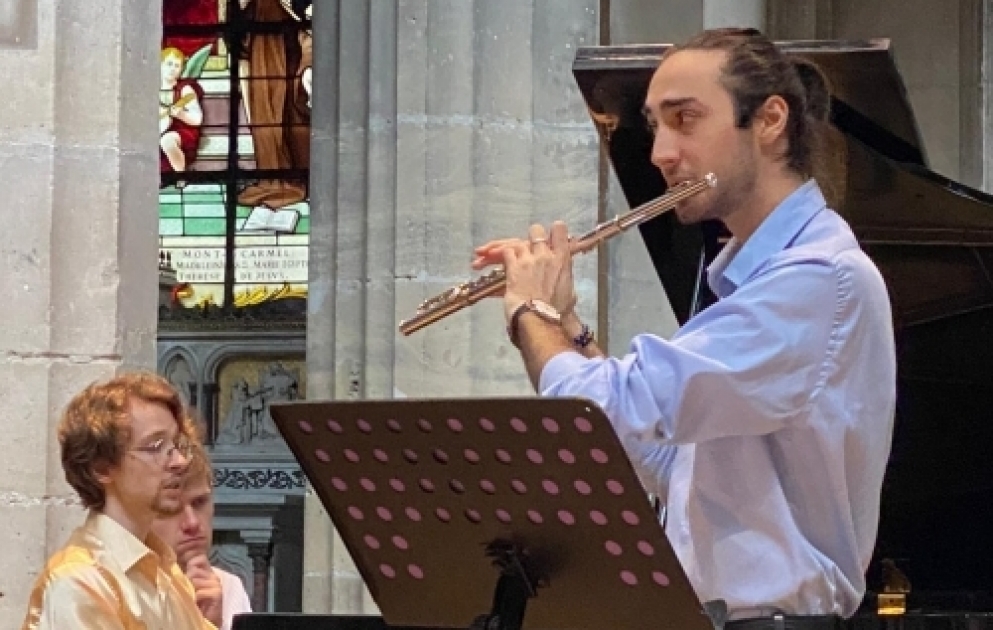 Azərbaycanlı gənc fleytaçının Parisdə xeyriyyə konserti olub