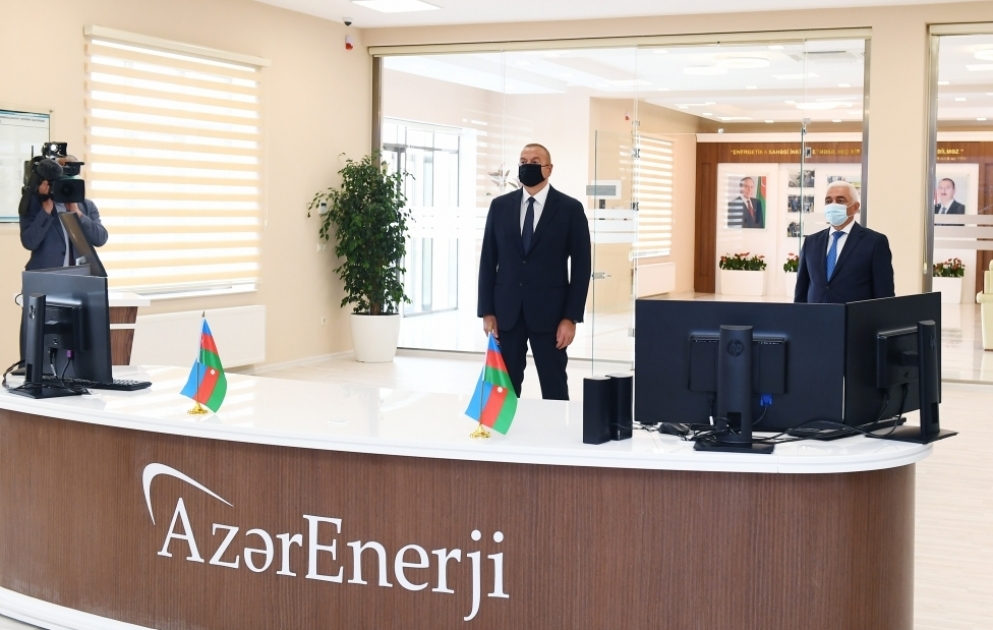 Le président Ilham Aliyev inaugure une sous-station électrique entièrement rénovée dans l’Abchéron