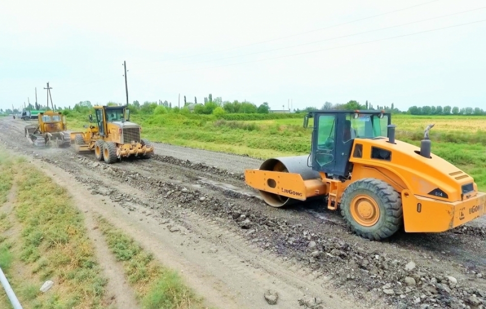 Kürdəmirdə uzunluğu 13 kilometr olan avtomobil yolu yenidən qurulur