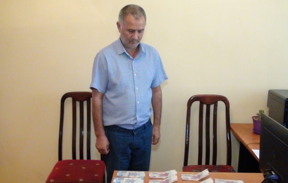 İmişlidə 100 və 200 manatlıq saxta əskinaslar dövriyyədən çıxarılıb
