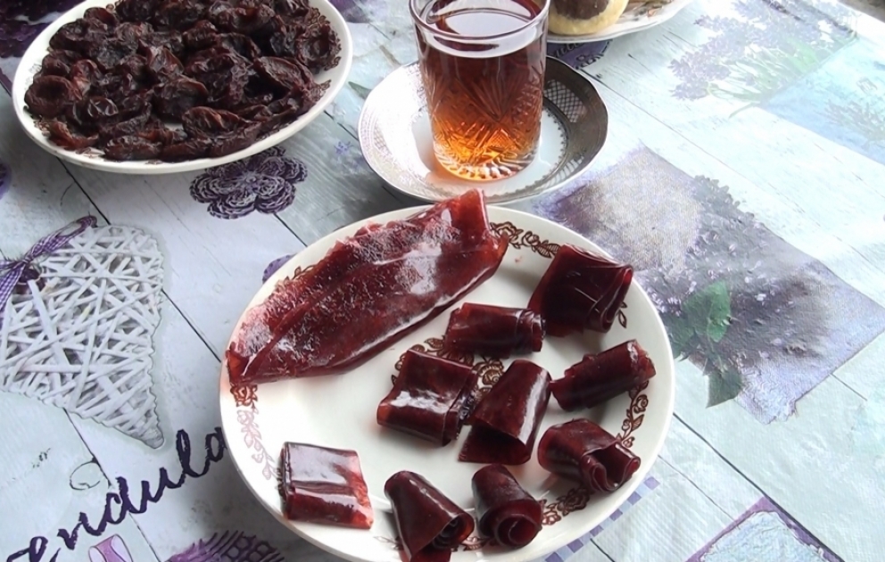Az kalorili, yüngül və ləzzətli çərəz – meyvə lavaşı