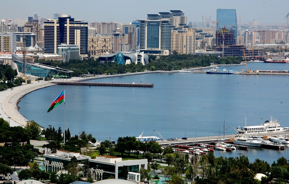 Завтра в Азербайджане сохранится жаркая погода