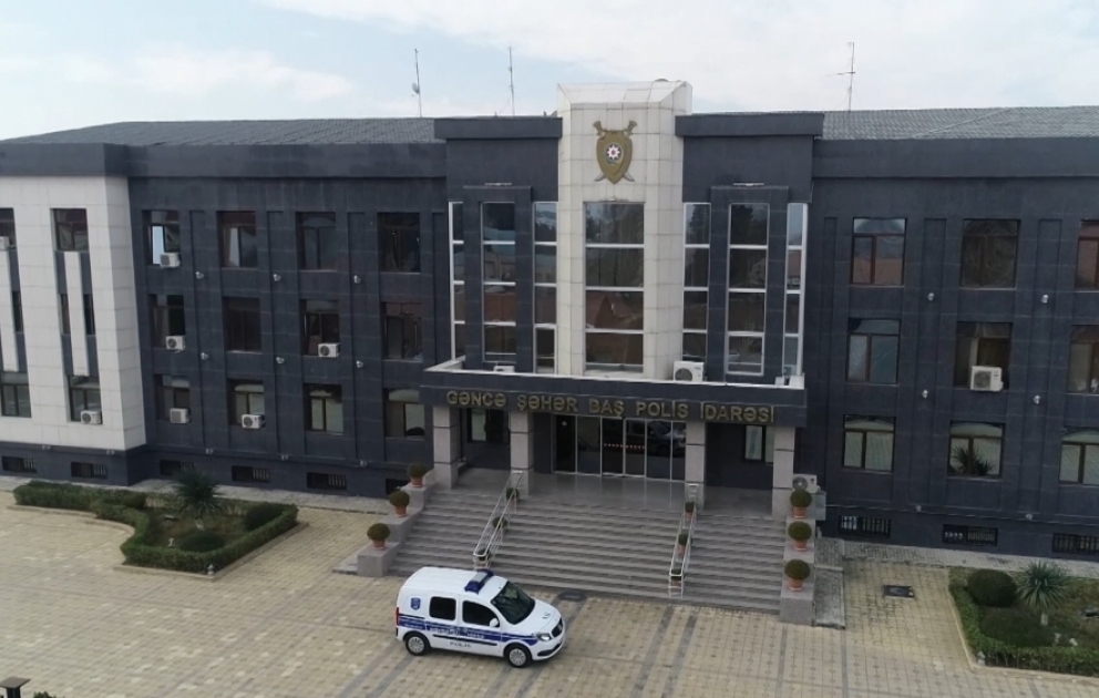 Gəncədə qanunsuz narkotik saxlamaqda şübhəli bilinən şəxslər saxlanılıb