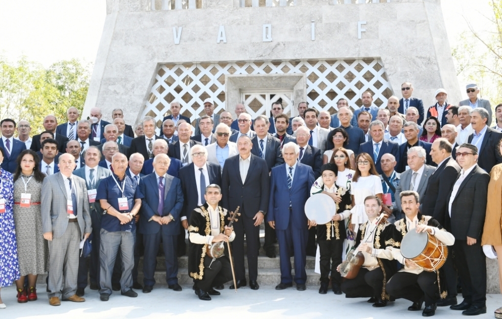 Prezident İlham Əliyev və birinci xanım Mehriban Əliyeva Şuşada Vaqif Poeziya Günlərinin açılışında iştirak ediblər