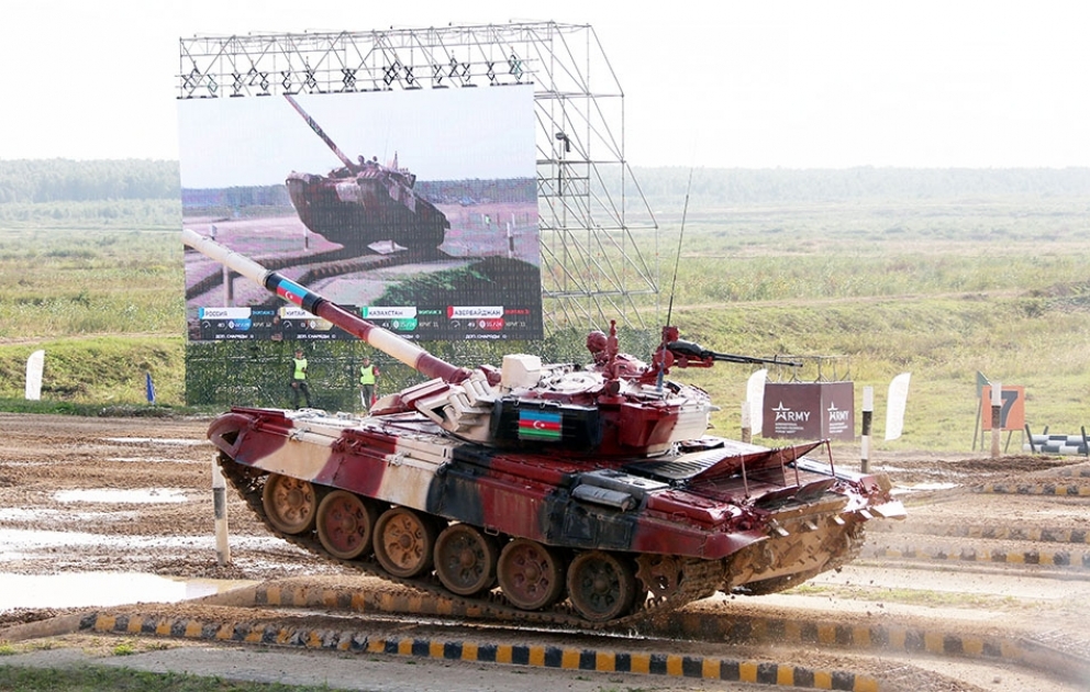 “Tank biatlonu” müsabiqəsinin yarımfinal mərhələsi keçirilir