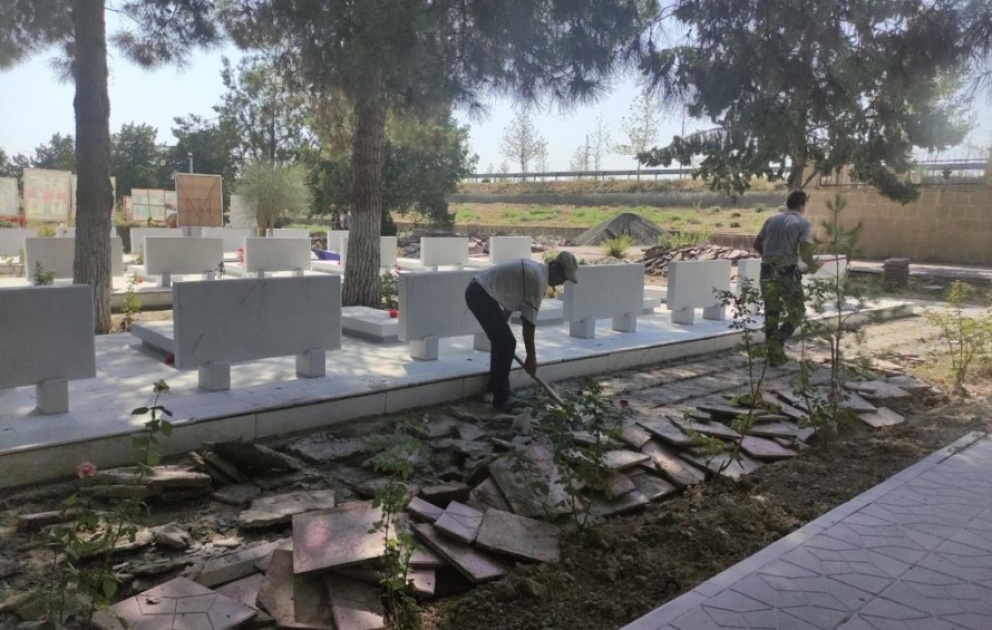 Yevlaxdakı Şəhidlər xiyabanı əsaslı təmir edilir