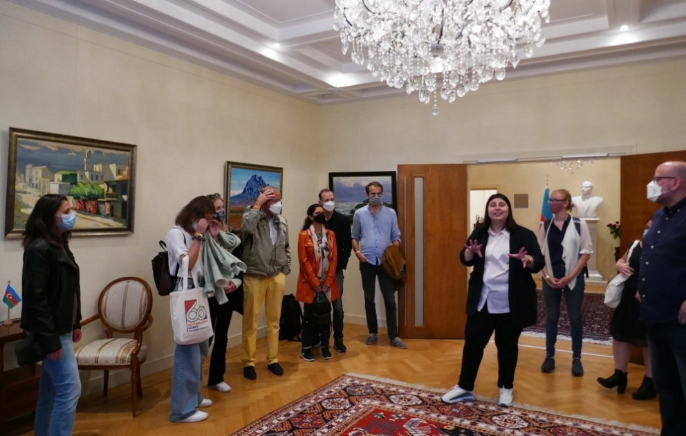 Niderlandlılar Azərbaycan səfirliyini ziyarət edib, tariximiz və mədəniyyətimizlə tanış olublar