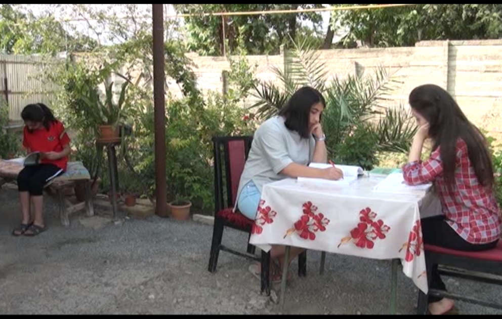 İsmayıllıda bir ailənin üç övladı tələbə adını qazanıb