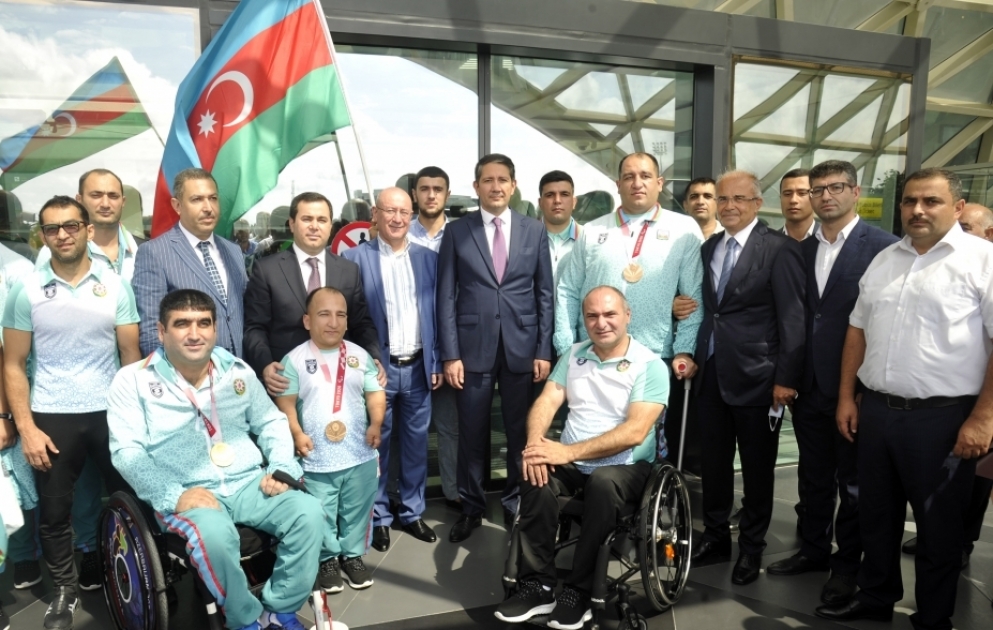 “Tokio-2020”də uğurla çıxış edən milli Paralimpiya komandamızın üzvlərinin sonuncu qrupu Vətənə qayıdıb