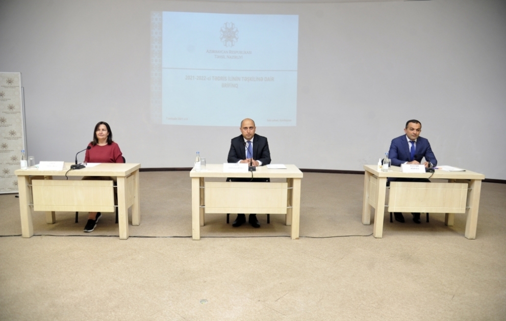 Sentyabrın 22-də ibtidai siniflərdə əyani tədrisə başlanılır