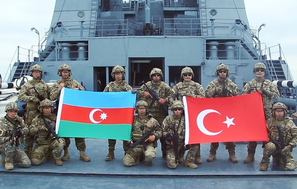 Azərbaycan və Türkiyə sualtı hücum və müdafiə qruplarının təlim-məşqlərində növbəti mərhələ icra olunub