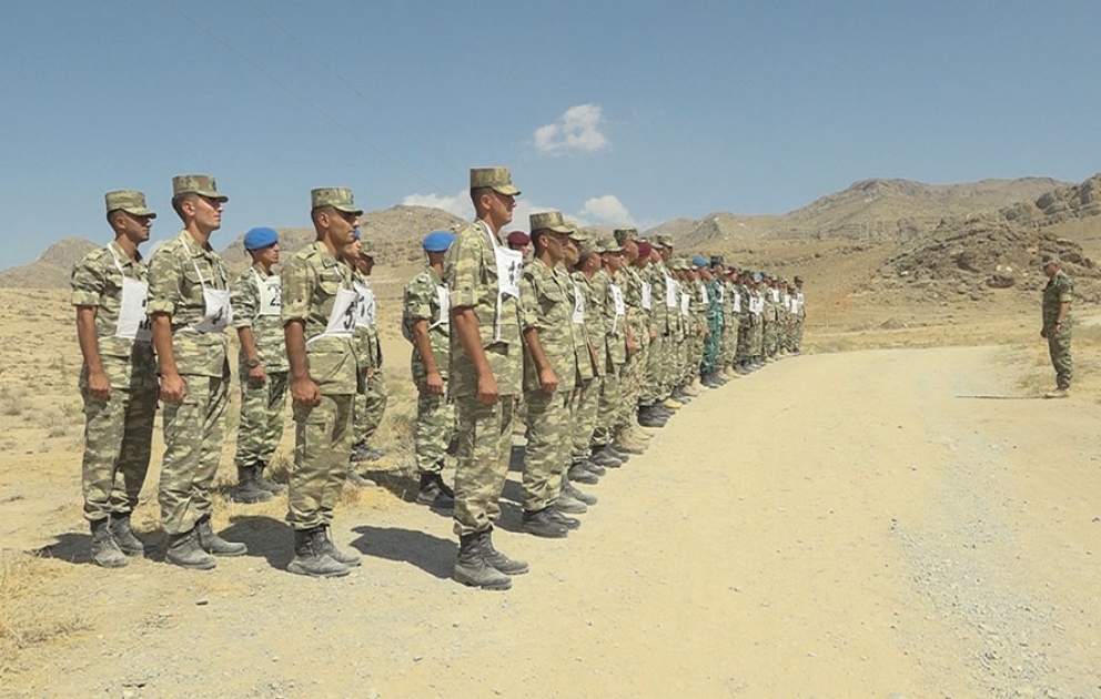 Naxçıvan Qarnizonu üzrə hərbi qulluqçular arasında səmti müəyyənetmə birinciliyi keçirilib