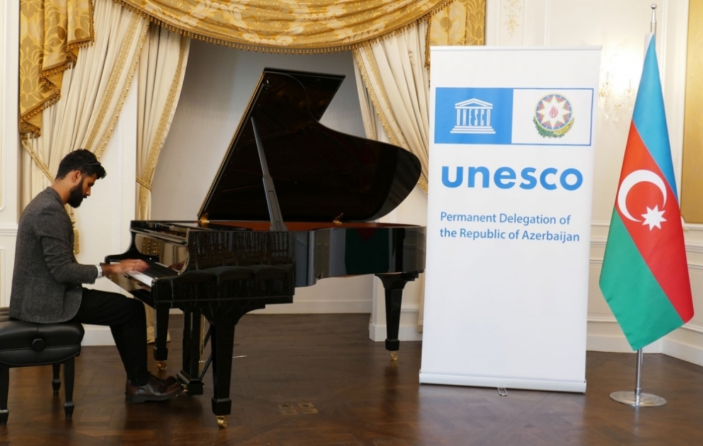 Parisdə Azərbaycan Milli Musiqi Günü qeyd edilib