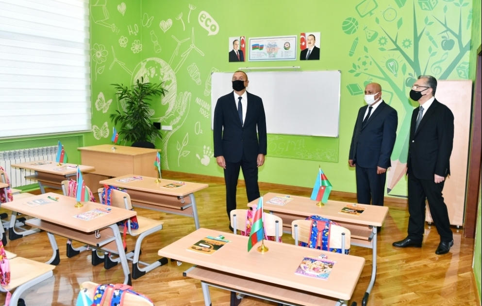 Prezident İlham Əliyev Sabunçu rayonunda 71 saylı tam orta məktəbdə yaradılan şəraitlə tanış olub