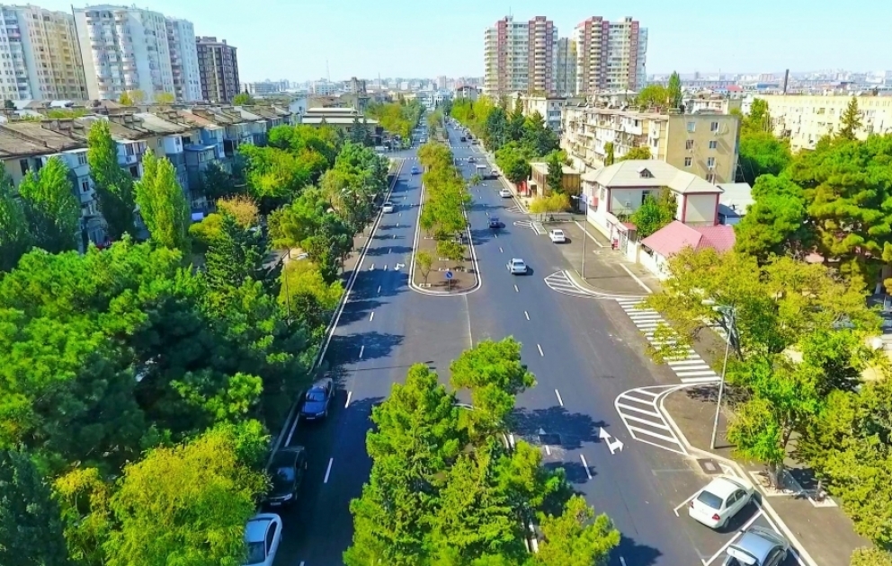 Paytaxtın Nərimanov rayonunda Mirzə Uluqbəy küçəsi əsaslı təmir olunub