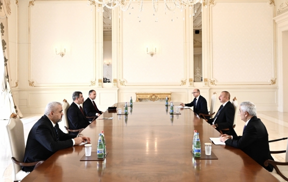 Präsident Ilham Aliyev empfängt irakischen Ölminister
