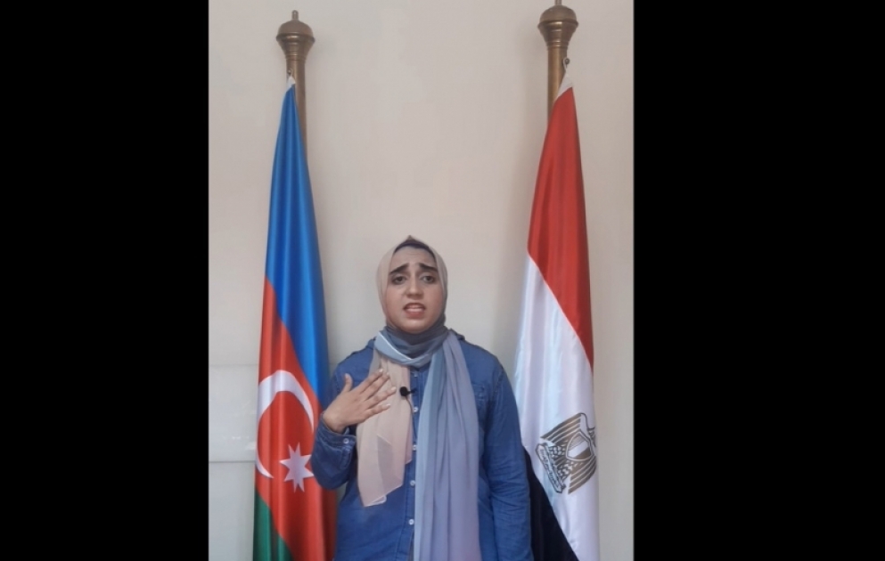 Misirli tələbə qız Azərbaycanın Zəfəri haqqında şeir söyləyib
