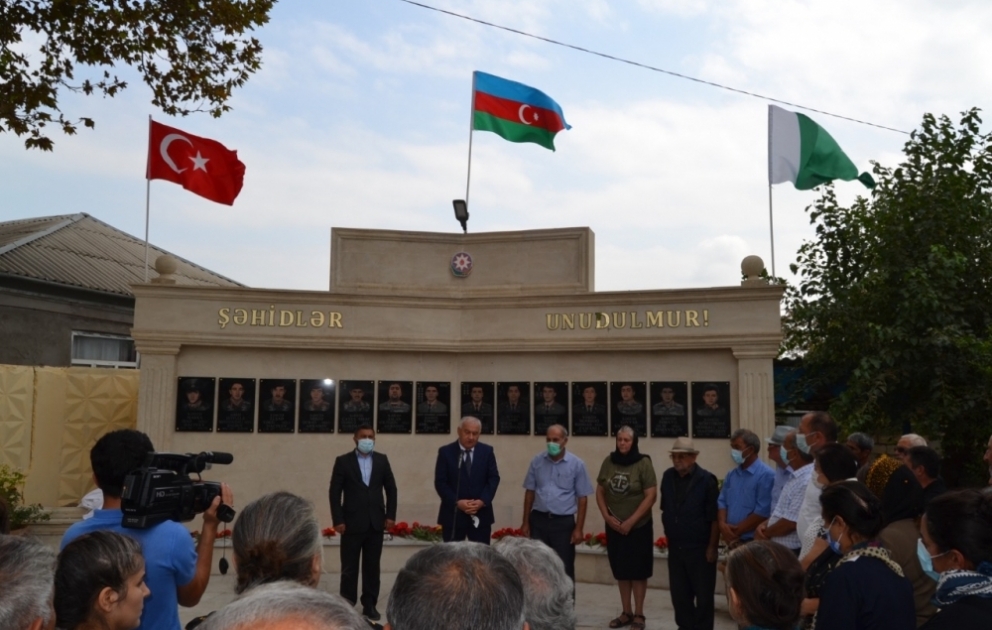 Füzulinin Babı kəndində “Şəhidlər unudulmur” abidəsi açılıb