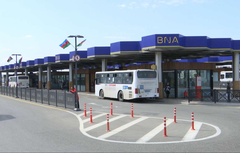Bakıda avtobuslar həftəsonları adi rejimdə fəaliyyət göstərir