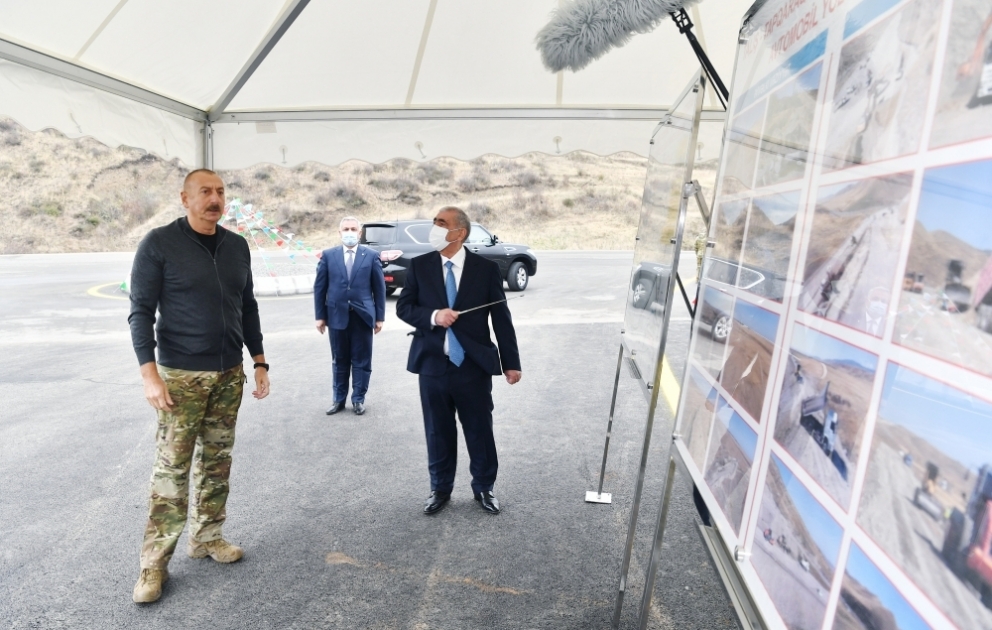 Präsident Ilham Aliyev legt Grundstein für Automobilstraße Talysch-Tapgaragoyunlu-Gaschalti-Naftalan