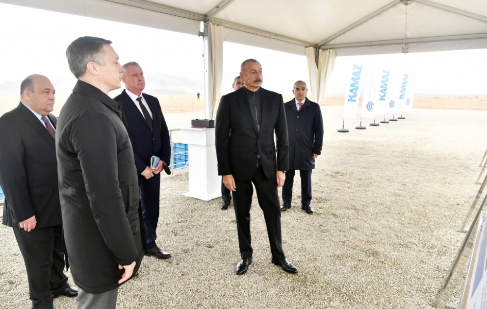 Президент Ильхам Алиев принял участие в церемонии закладки фундамента совместного сервисного центра ОАО «КамАЗ» и Производственного объединения «Гянджинский автомобильный завод»