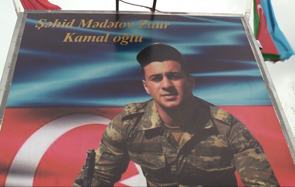 Şəhidin ailəsi: Zaur kimi oğula deyil, onu itirənlərə ağlayın