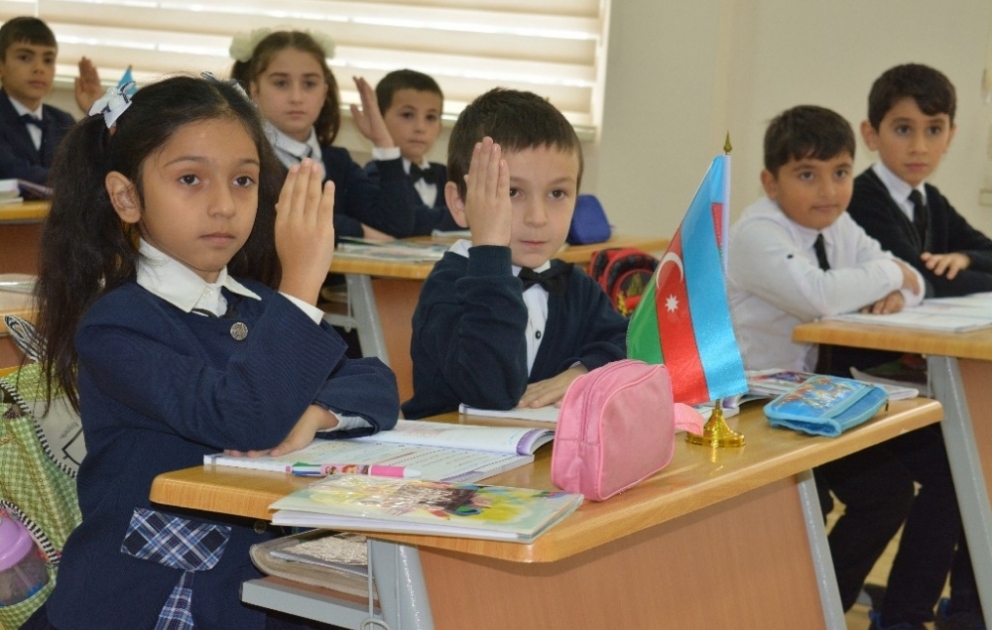 Qubanın Zərdabi qəsəbəsində Heydər Əliyev Fondu tərəfindən inşa olunan məktəb binası istifadəyə verilib
