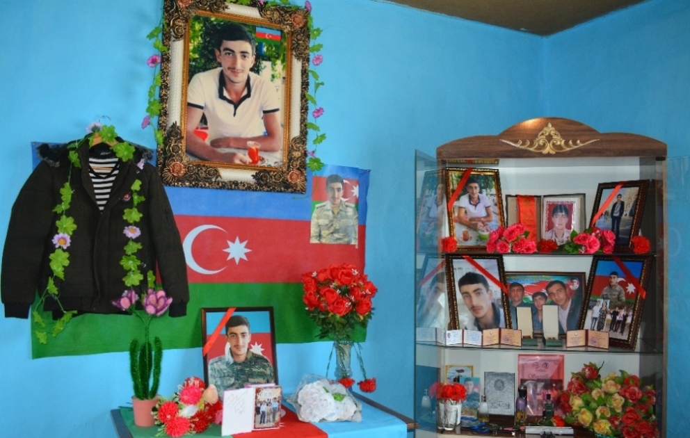 Yaralı yoldaşını döyüşdən çıxararkən şəhid olan qəhrəman artilleriyaçı